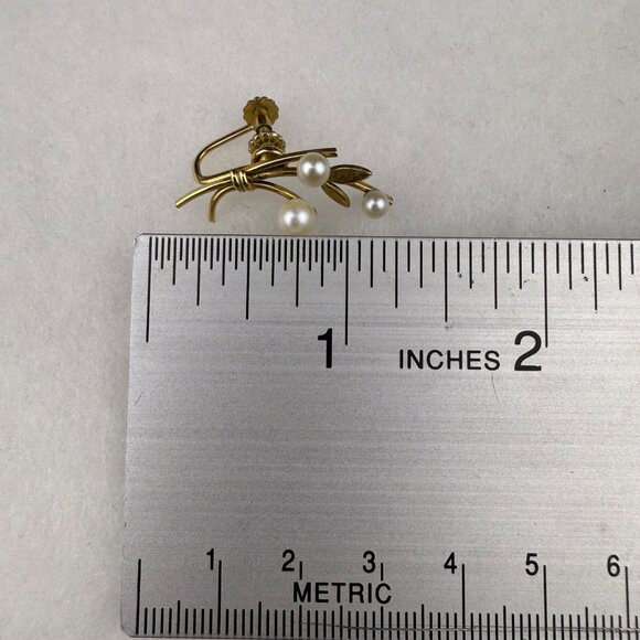 Krementz Vintage Gold Tone Screw Back Earrings Faux Pearl Floral Design - Picture 6 of 6